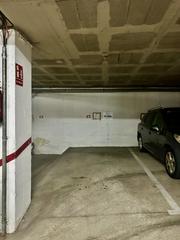 Aparcament cotxe  Carrer sant jordi. Laa de garatge en venda  fcil accs i bona entrada