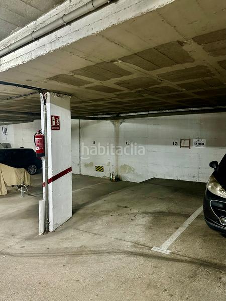 Foto de36c3be-b67c-42bf-aa63-171934a0800d. Aparcament cotxe a Creu de la Mà Figueres