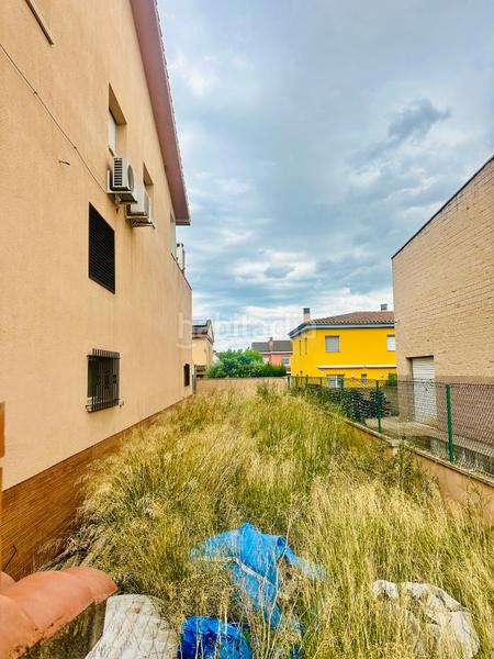 Foto 82175da8-6354-4738-a17d-623689d4ac21. Casa pareada casa con gran potencial en Vilafant