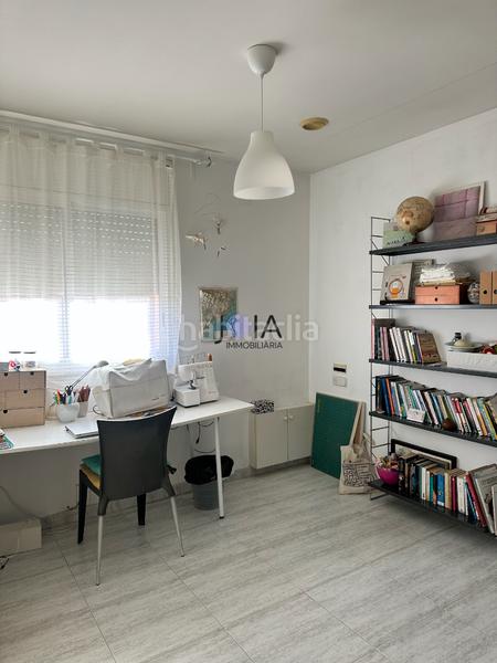 Foto a0cf4b14-5eb4-4826-9e14-81eaac862801. Casa pareada casa con gran potencial en Vilafant