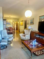 tic  Carrer mare de du de montserrat. Espectacular tico en venta con piscina y amplia plaza de garaje