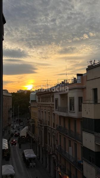 Foto 1c5cf67d-cd7f-493b-ad46-5e493f73eaf8. Piso en carrer monturiol 6 piso reformado al centro en Figueres