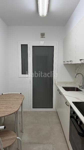 Foto 74783cc5-00d5-423c-b73a-776f7af495cc. Piso en carrer monturiol 6 piso reformado al centro en Figueres