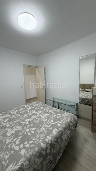 Foto f84f093d-f67b-48e7-9801-45fe2ddd13d4. Piso en carrer monturiol 6 piso reformado al centro en Figueres