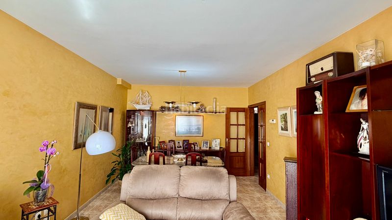 Foto 731bb65a-159b-48a8-b226-8a9747317934. Casa aparellada amb calefacció a Palau-saverdera