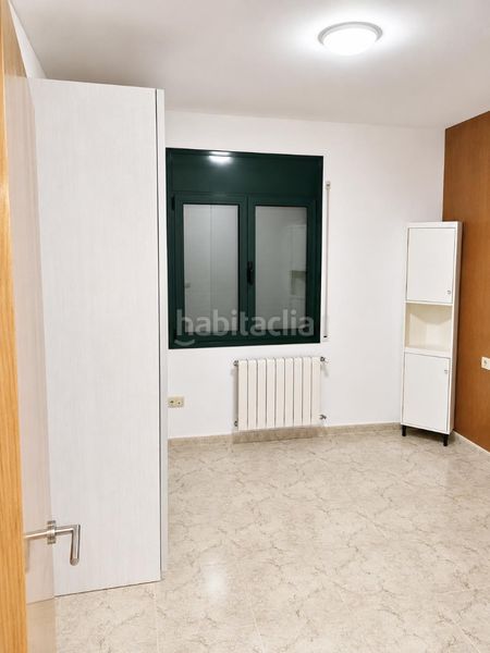 Foto 955dd4fa-7843-4f2f-a608-ff56e500d4dd. Casa aparellada amb calefacció aparcament a Castelló d´Empúries