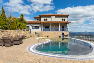 Casa a Tiemblo (El). Finca con piscina y gimnasio en el tiemblo, ávila
