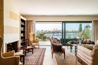 Casa en Cala Llonga-Sa Mesquida. Villa con vistas panorámicas al puerto de mahón, piscina y terra