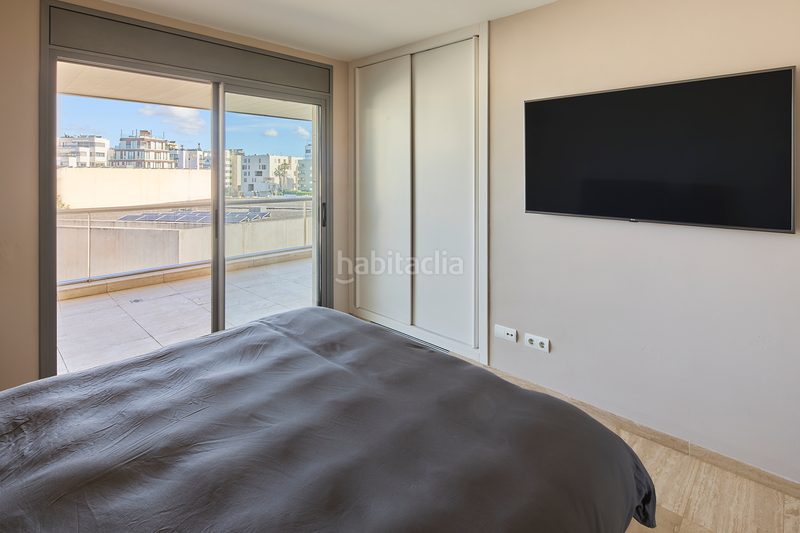 Foto 6ec3693f-ea2f-49b4-b760-c71f28fbc9c6. Apartament amb calefacció aparcament piscina a Marina Botafoc-Talamanca Ibiza