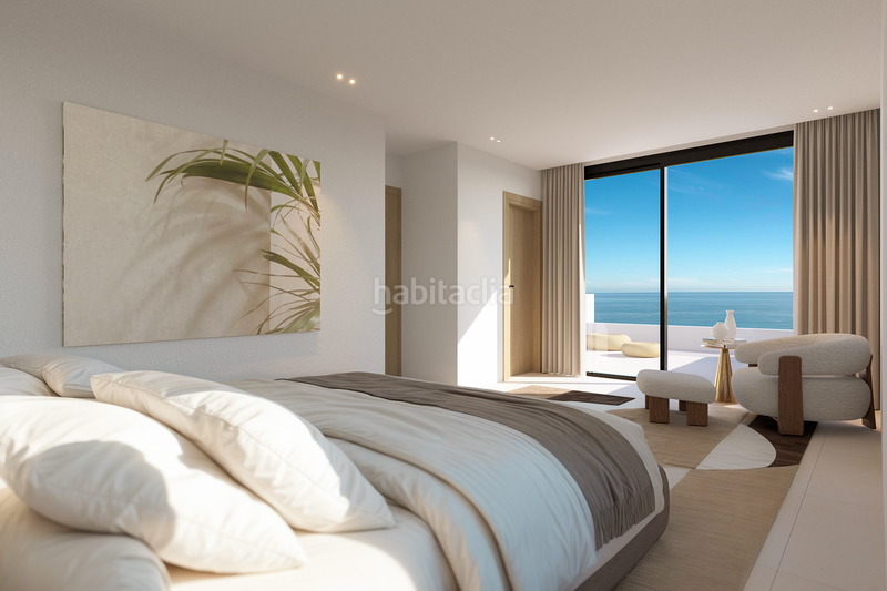 Foto ab07df03-b314-4096-acf2-3221323a3158. Casa  moderna con vistas al mar en la capellanía en Benalmádena