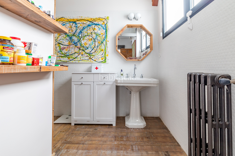 Foto 2a70671c-e758-46d5-b90b-a30d3252b34a. Apartamento encantador apartamento con balcones en Sol en Madrid
