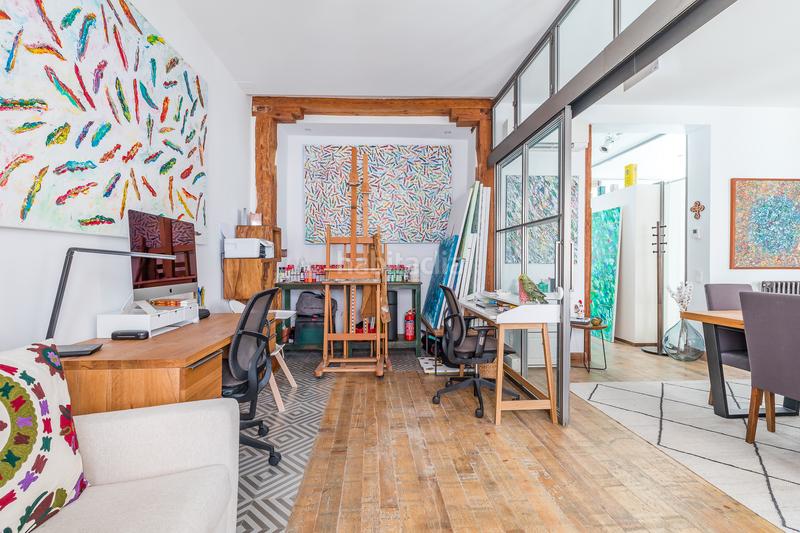 Foto ccf7f635-e541-4932-8214-2e58f2da99a8. Apartamento encantador apartamento con balcones en Sol en Madrid