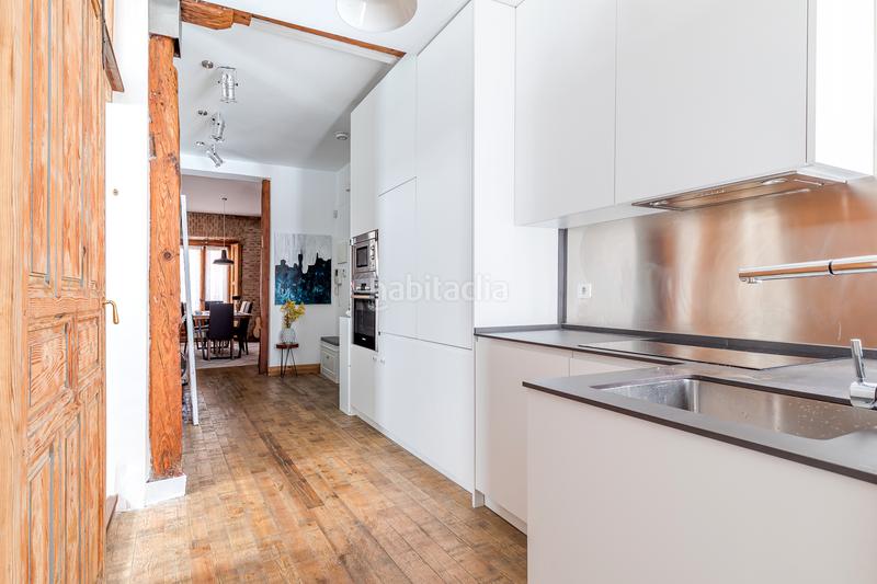 Foto e20938ba-5591-4483-a253-483de6983a3d. Apartamento encantador apartamento con balcones en Sol en Madrid