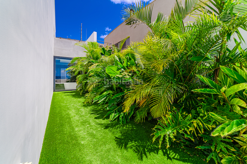 Foto 3075bcc5-2ca3-4c57-be73-02148148a53f. Casa villa contemporánea con vistas al mar en Buenos Aires - Chamberí - Las Moraditas Santa Cruz de Tenerife