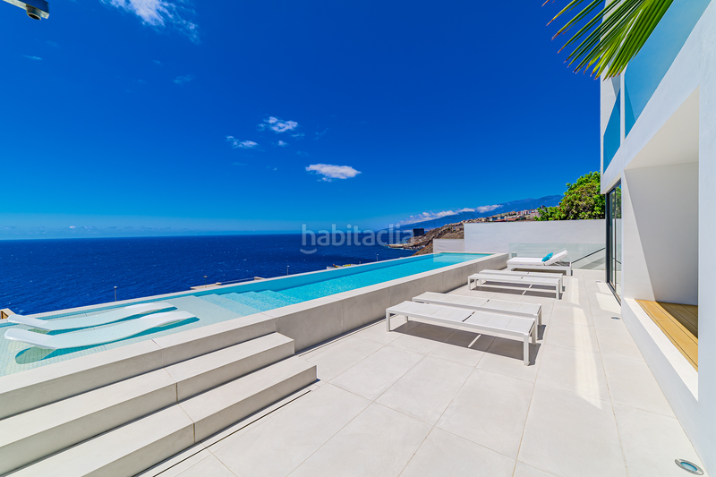 Foto aaf4de5b-b501-41d6-ba4b-7f7a4d7622a5. Casa villa contemporánea con vistas al mar en Buenos Aires - Chamberí - Las Moraditas Santa Cruz de Tenerife