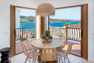 Apartament en Playas de Fornells. tico renovado con licencia turstica