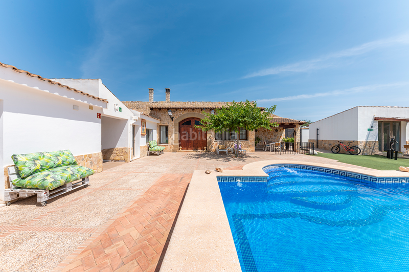 Foto 8c27ac21-2a9b-4d45-94a6-4da0d6033177. Casa con riscaldamento parcheggio piscina in Castalla