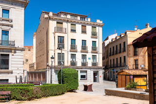 Casa  N/a. Edificio emblemtico en vila