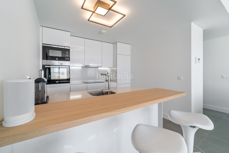 Foto 8571fe5d-ef2a-49d1-a713-0359fc2d5561. Apartament amb piscina a Alcorrín Manilva