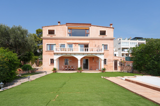 Casa a Gènova. Villa con vistas al mar en génova