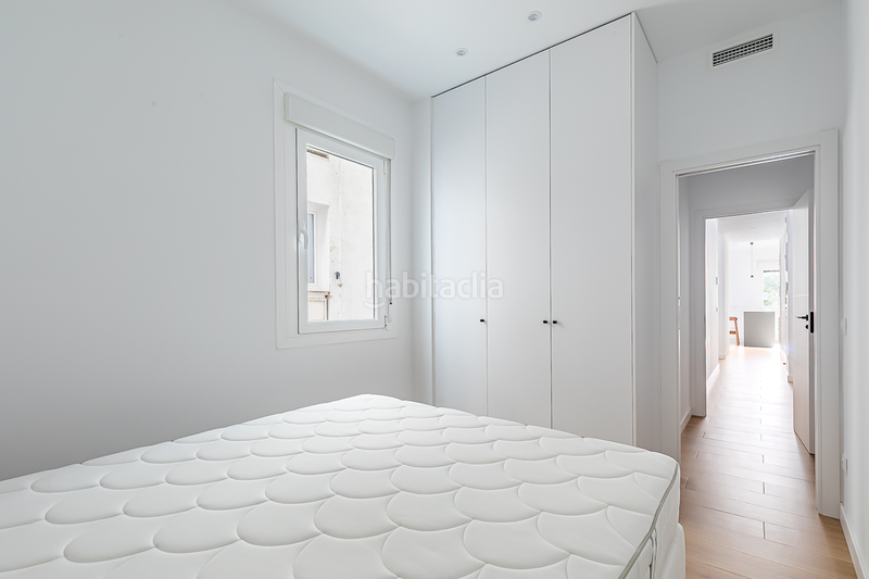 Foto 1ddb43c5-8fed-4227-a3cf-569dcf5866fd. Alquiler apartamento piso reformado y exterior junto al retiro en Madrid