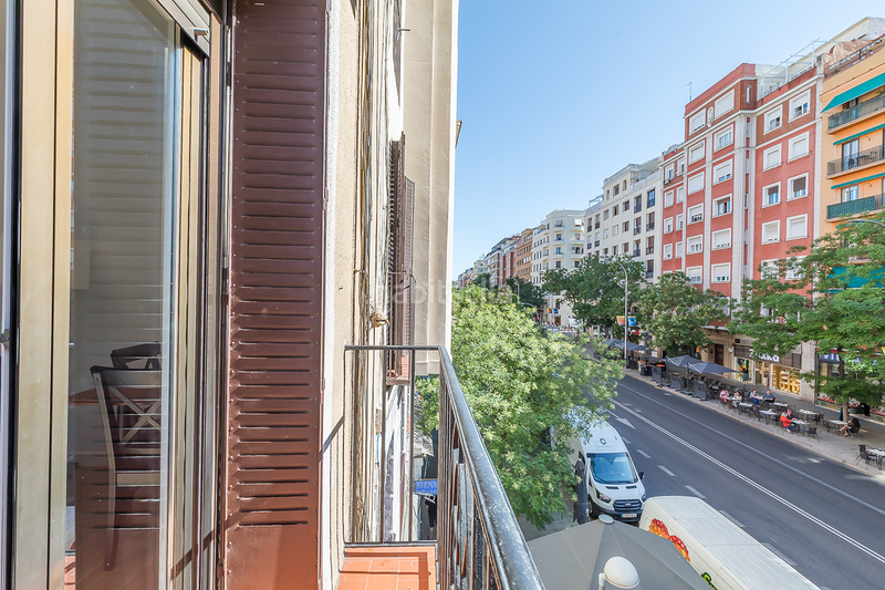 Foto bbe834dd-f6ce-44ac-9978-fc83ee7b65f0. Alquiler apartamento piso reformado y exterior junto al retiro en Madrid