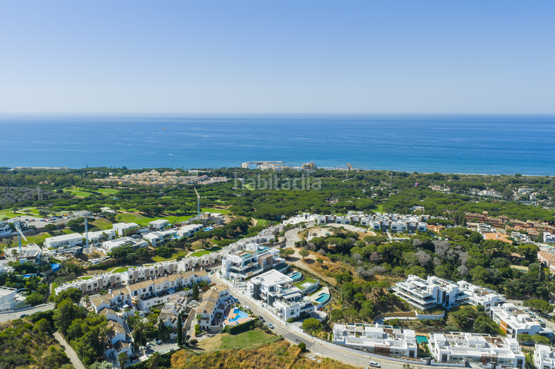 Foto 3fa30df2-836e-46d7-94be-7b744a76fbf7. Apartament amb calefacció aparcament piscina a Cabopino - Artola Marbella