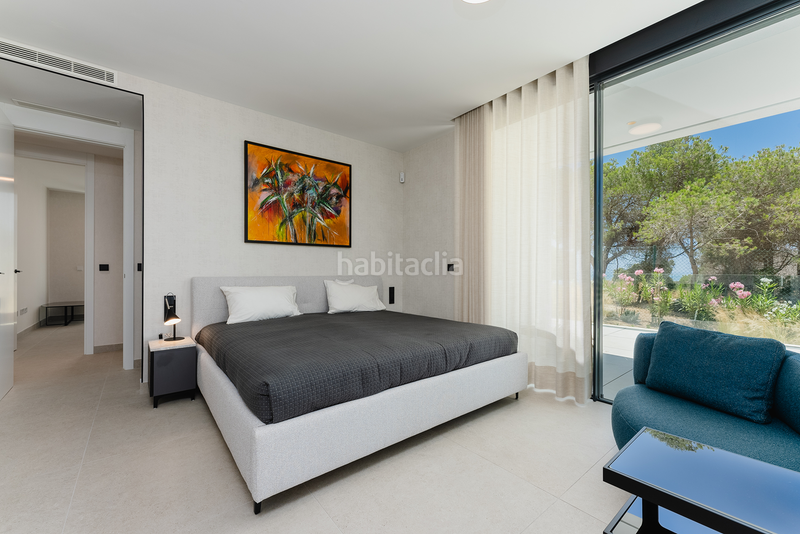 Foto e77aef45-14f9-4b3e-98df-ed59e3779646. Apartament amb calefacció aparcament piscina a Cabopino - Artola Marbella