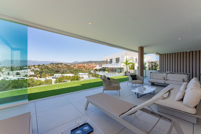 Foto e9ccbbcf-4f8a-4da6-ba4e-2c07e0c483e7. Apartament amb calefacció aparcament piscina a Cabopino - Artola Marbella