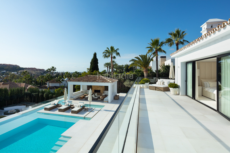 Foto 19847018-b54e-4609-a436-7a8f836ae166. Casa villa elisia la cerquilla, situada en una parcela elevada con vistas al mar. en Marbella