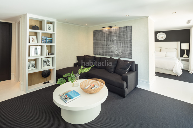 Foto c93a6b3f-0ecd-4c38-9746-552da35f1e62. Casa villa elisia la cerquilla, situada en una parcela elevada con vistas al mar. en Marbella