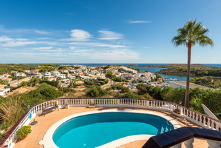 Casa a Port d´Addaia. Villa estilo mediterráneo con vistas al mar  ideal para renovaci