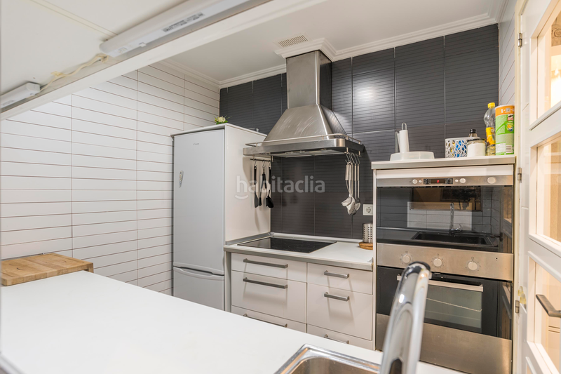 Foto fa43d259-dd21-4bad-ada6-a14cc661a5b8. Lloguer apartament amb calefacció a Guindalera Madrid