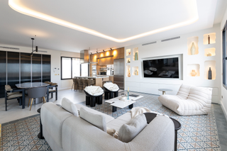 Appartement à Goya. Ático reformado con terraza y piscina en el corazón de madrid