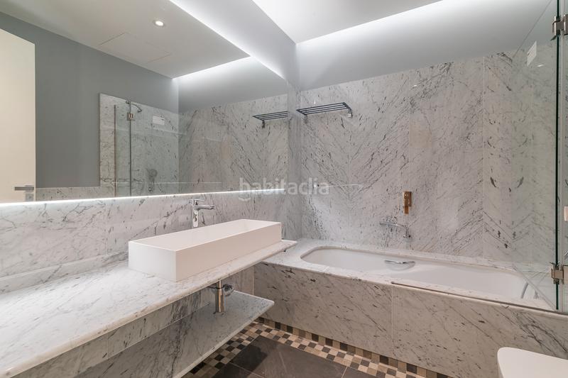 Foto 44bb3331-4254-4377-aed4-54c41b33e2a1. Alquiler apartamento piso a metros del retiro y con vistas al jardín botánico en alquiler en Madrid