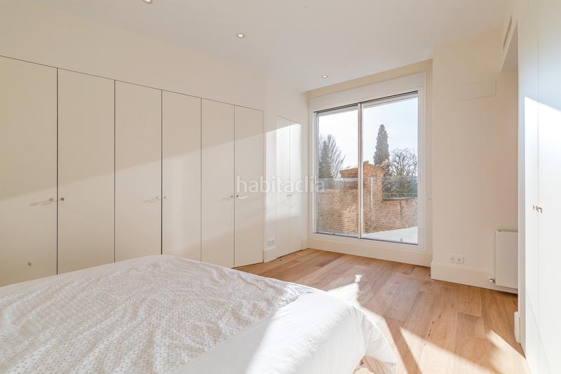 Foto b7dcbfa1-941f-47f1-9339-30e7d4ccb69b. Alquiler apartamento piso a metros del retiro y con vistas al jardín botánico en alquiler en Madrid