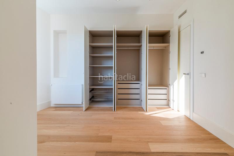 Foto d588922f-d1d1-4e15-960e-581b5d4760cb. Alquiler apartamento piso a metros del retiro y con vistas al jardín botánico en alquiler en Madrid