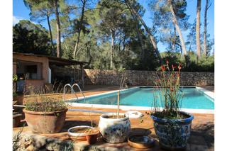 Terreny residencial a Sant Antoni de Portmany. Finca tradicional totalmente renovada cerca de ibiza