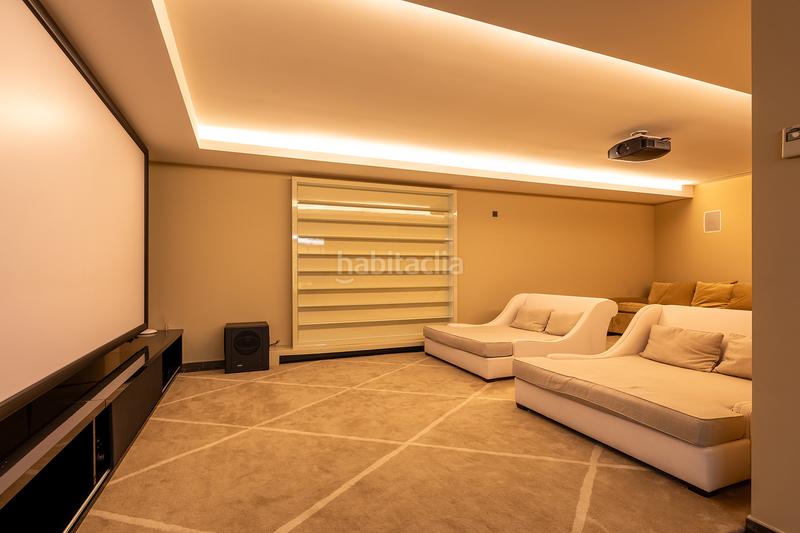 Foto 254ff4cc-a2c4-4b54-a3d5-f1160d89e7c0. Alquiler casa magnífica villa de lujo en La Finca en alquiler en Pozuelo de Alarcón