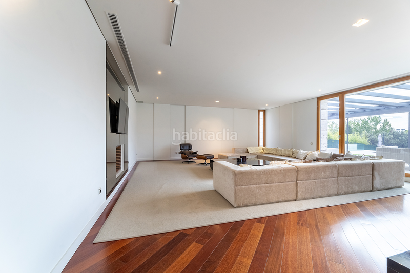 Foto 7082ff69-44b0-4c36-91ef-9620dfeda63e. Alquiler casa magnífica villa de lujo en La Finca en alquiler en Pozuelo de Alarcón