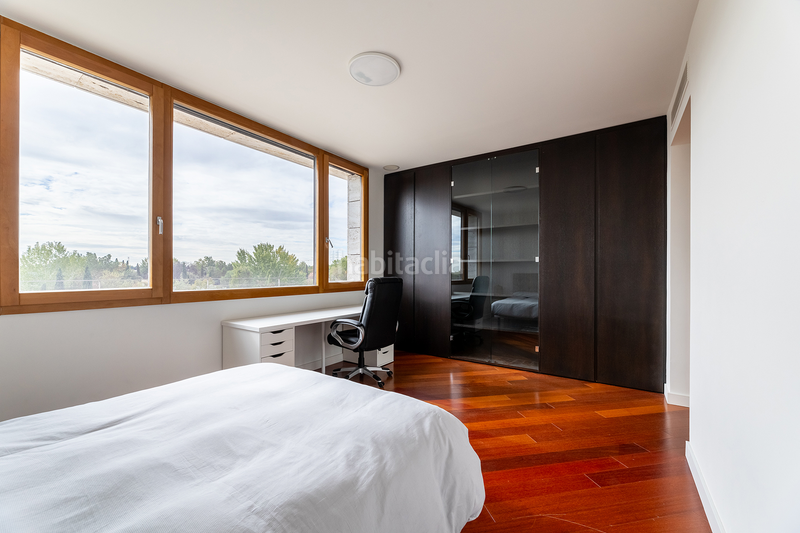 Foto e71c7da2-860a-4451-8a15-32df5347b31b. Alquiler casa magnífica villa de lujo en La Finca en alquiler en Pozuelo de Alarcón