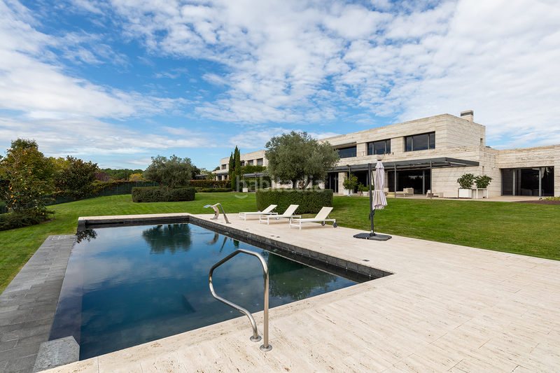 Foto 08f04ac5-5edc-4d87-b5bb-77f4509ab0d8. Lloguer casa amb aparcament piscina a La Finca Pozuelo de Alarcón
