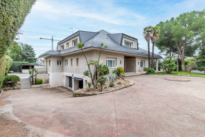 Foto 0a342bd6-b684-45a2-8816-25941d954ae6. Miete haus mit heizung parking pool in Las Lomas Boadilla del Monte