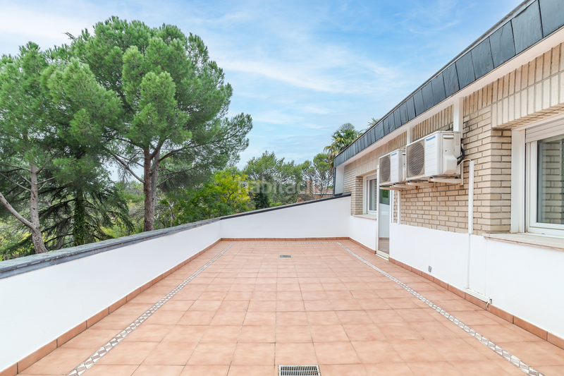 Foto 2f75d0bd-efa1-4904-b305-5d8d4307bdfb. Miete haus mit heizung parking pool in Las Lomas Boadilla del Monte