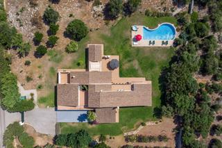 Maison à Trebalúger. Villa de estilo atemporal en es castell, menorca