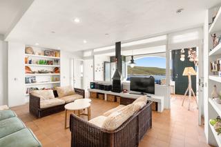 Haus in Fornells. Preciosa casa en primera línea con licencia turística en fornell