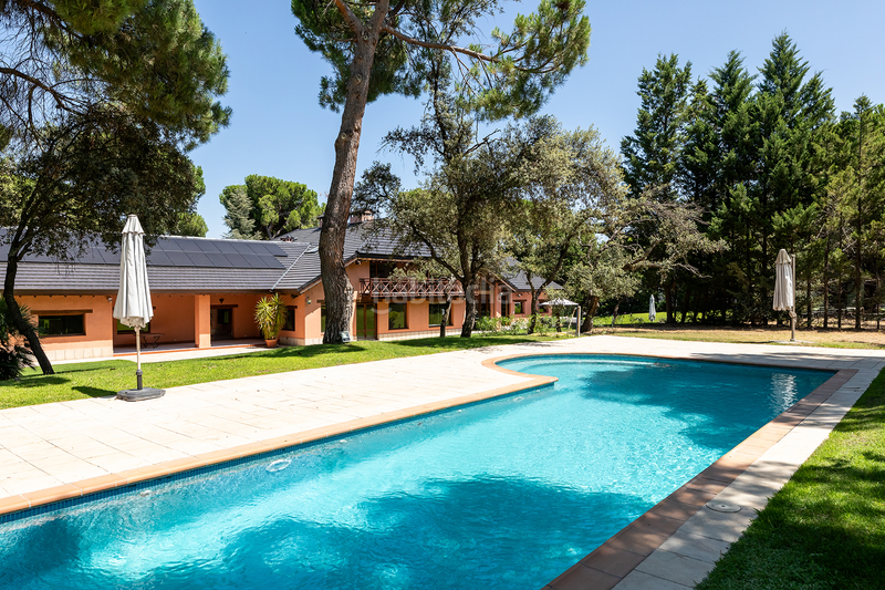 Foto 4937f755-2e89-4c6f-a03d-0a4640266824. Haus mit heizung parking pool in Monteclaro Pozuelo de Alarcón