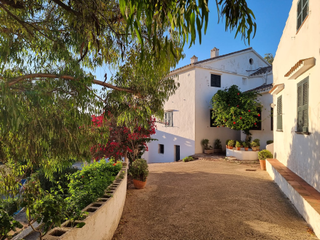 Terrain résidentiel à Ferreries poble. Finca histórica con impresionantes vistas y un potencial ilimita