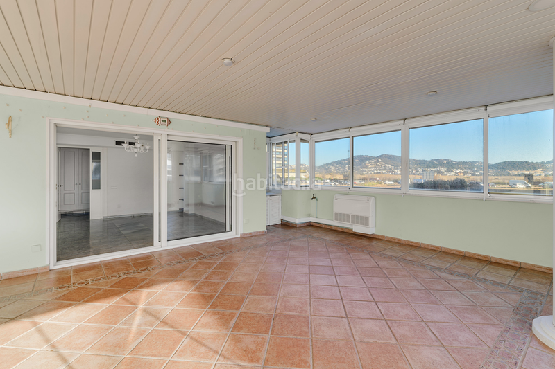 Foto 190af849-dcff-4220-afbe-7b5c0eb6d280. Apartament amb calefacció aparcament piscina a Marina Botafoc-Talamanca Ibiza