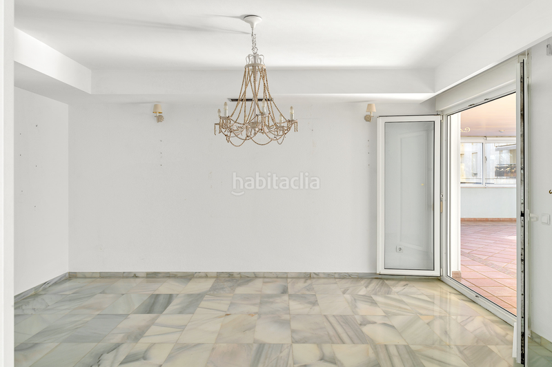 Foto 2fc43b6c-864f-4a8a-a564-9cc7972b300c. Apartament amb calefacció aparcament piscina a Marina Botafoc-Talamanca Ibiza